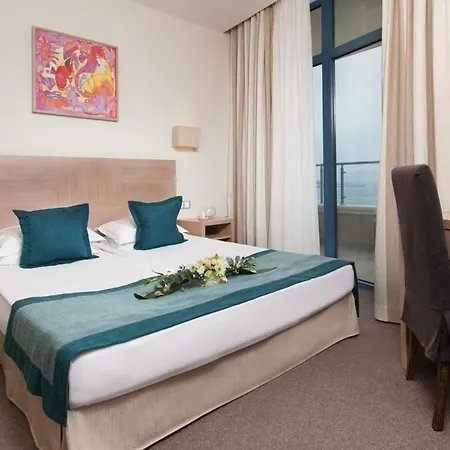 Hotell Azalia Balneo & Saints Constantine and Helena