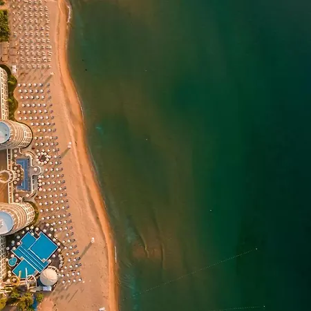 Hotell Azalia Balneo & 4*