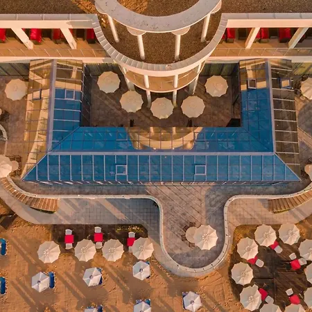 Hotell Azalia Balneo & Saints Constantine and Helena