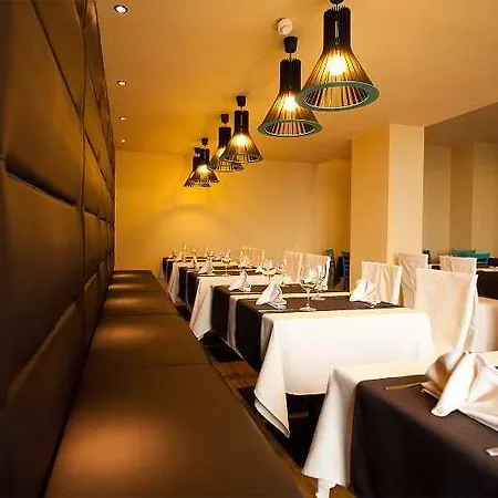 Azalia Balneo & Hotell 4*