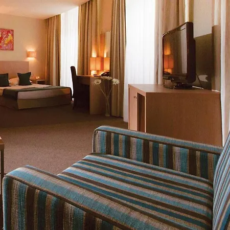 Azalia Balneo & Saints Constantine and Helena