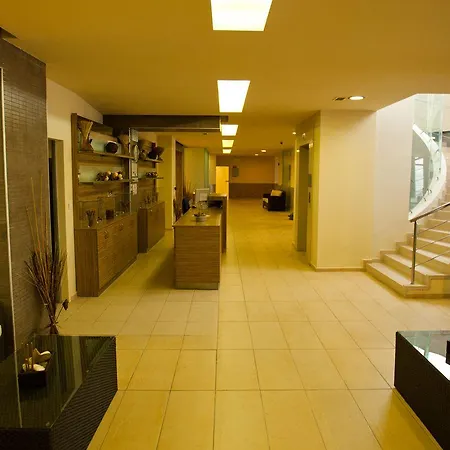 Hotell Azalia Balneo & Saints Constantine and Helena