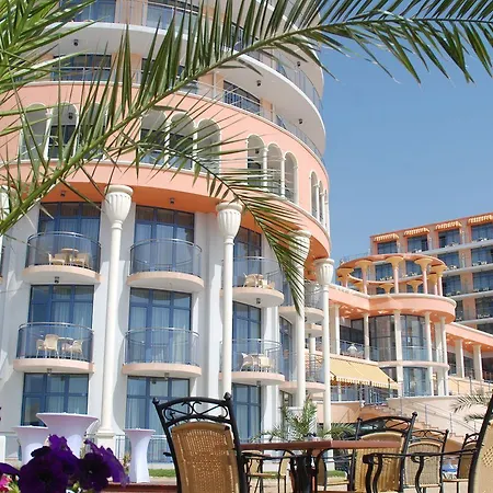 Azalia Balneo & Hotell Saints Constantine and Helena