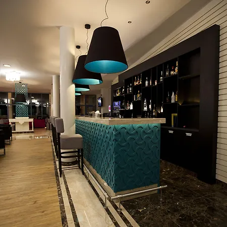 Azalia Balneo & Hotell 4*