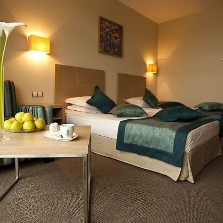 Azalia Balneo & Hotell