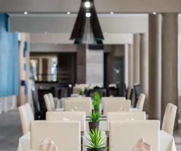 Azalia Balneo & Hotel St Constantin et Helena