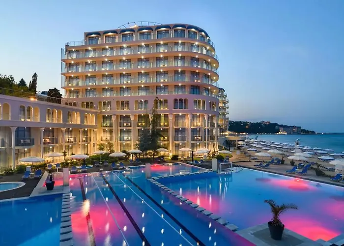 Hotel Azalia Balneo & St Constantin et Helena
