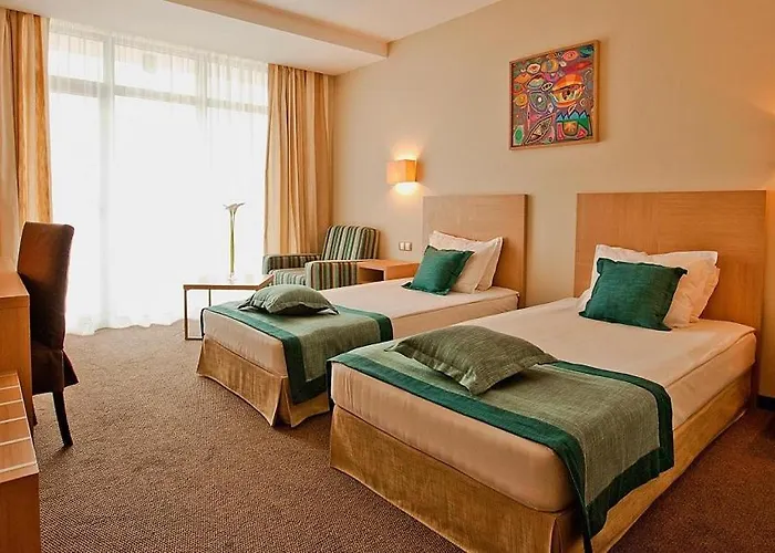 Hotel Azalia Balneo & 4*