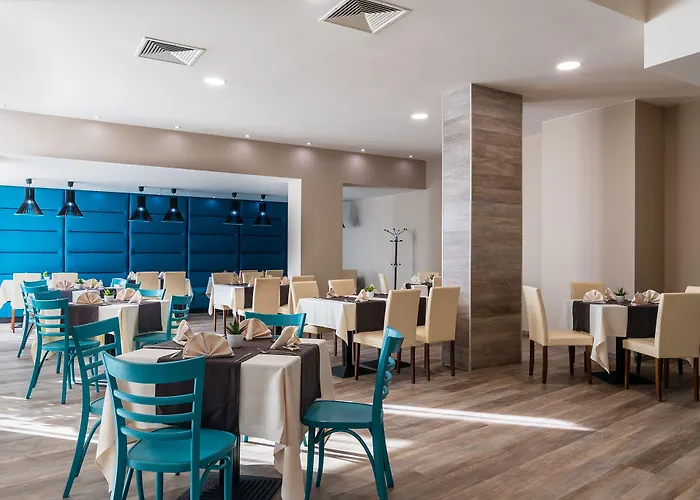 Hotel Azalia Balneo &