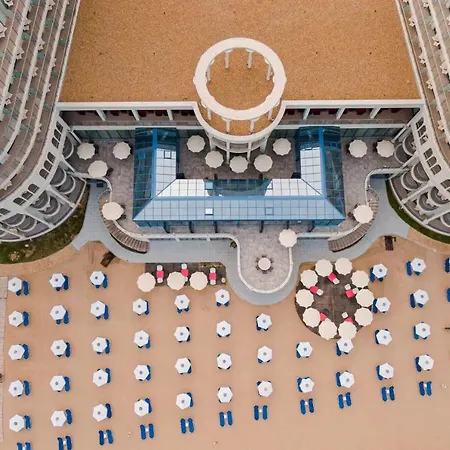 Azalia Balneo & מלון סנט קונסטנטין והלנה