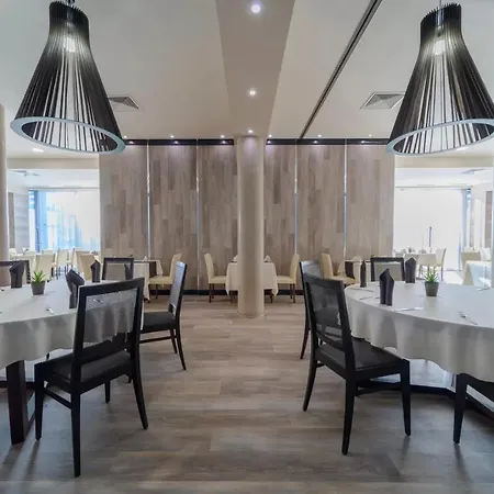 Azalia Balneo & ホテル セインツ・コンスタンティン＆ヘレナ