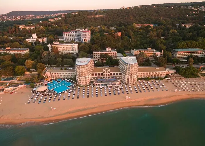 Azalia Balneo & Hotel