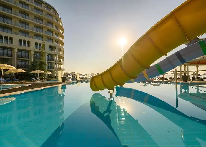 Hotel Azalia Balneo & 4*