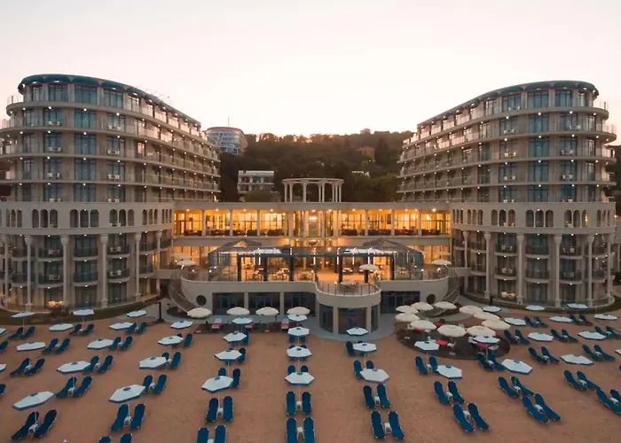 Hotel Azalia Balneo & 4*