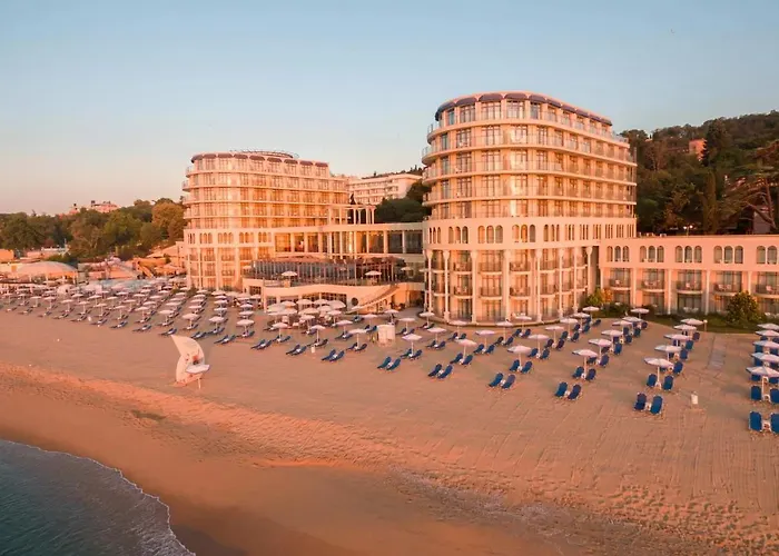 Azalia Balneo & Hotel