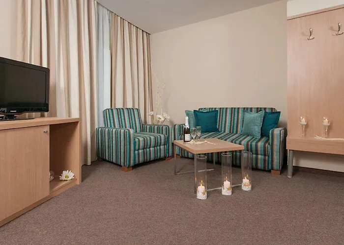 Hotel Azalia Balneo &