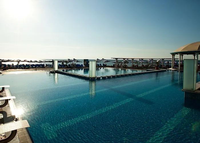 Azalia Balneo & Hotel 4*