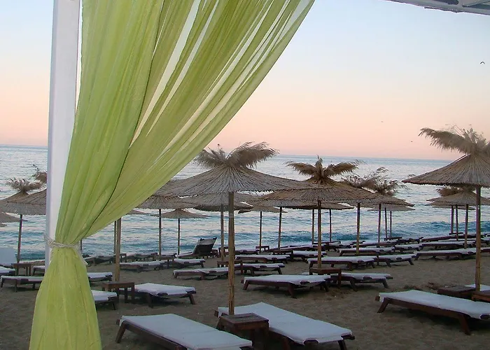 Hotel Azalia Balneo &