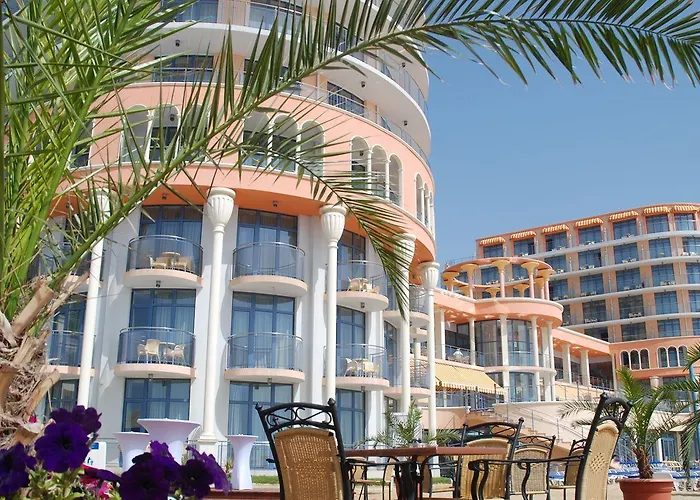 Azalia Balneo & Hotel Saints Constantine and Helena