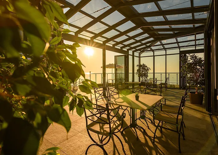 Azalia Balneo & Hotel